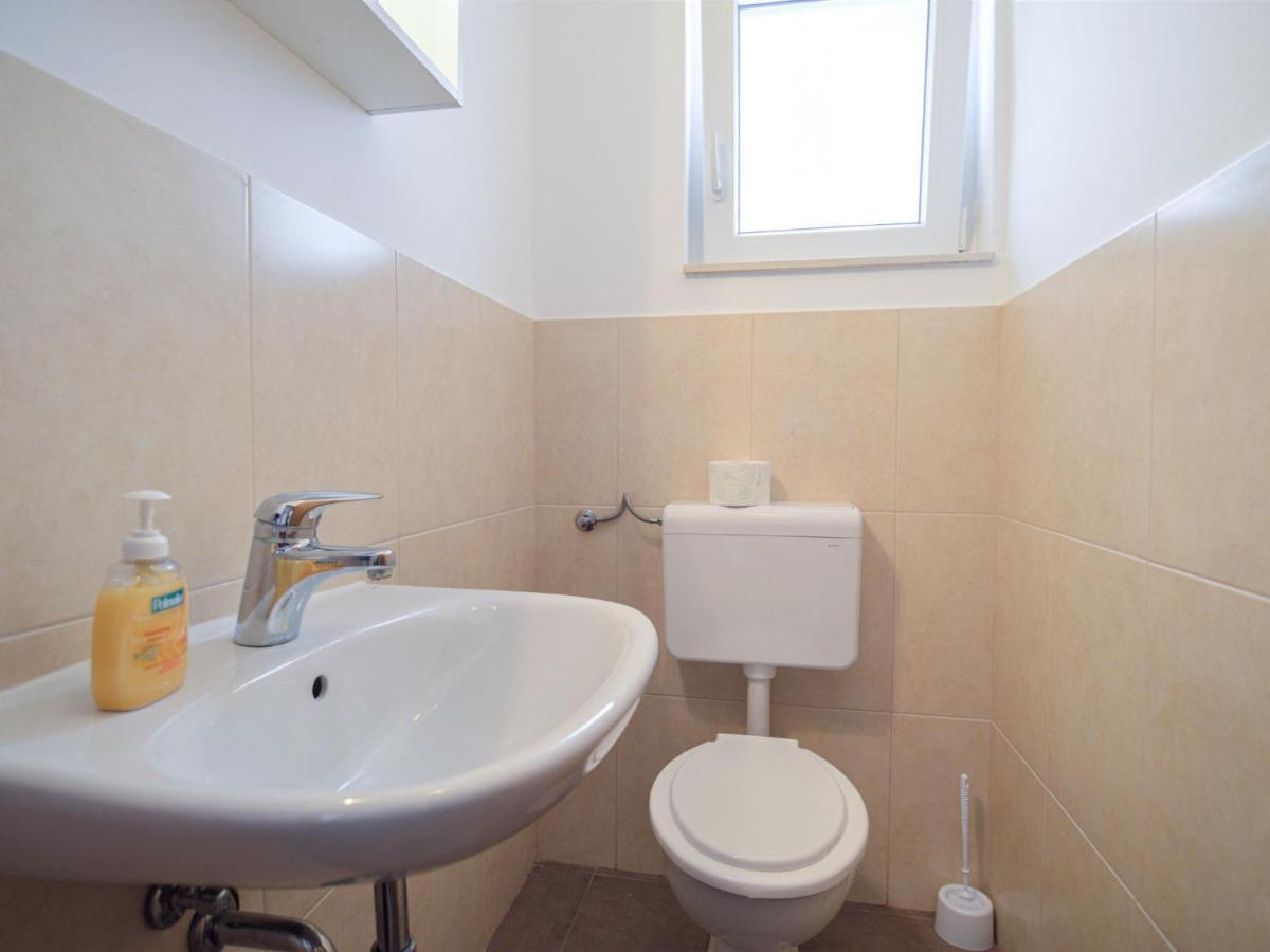 Perisa - Sib240 By Interhome *